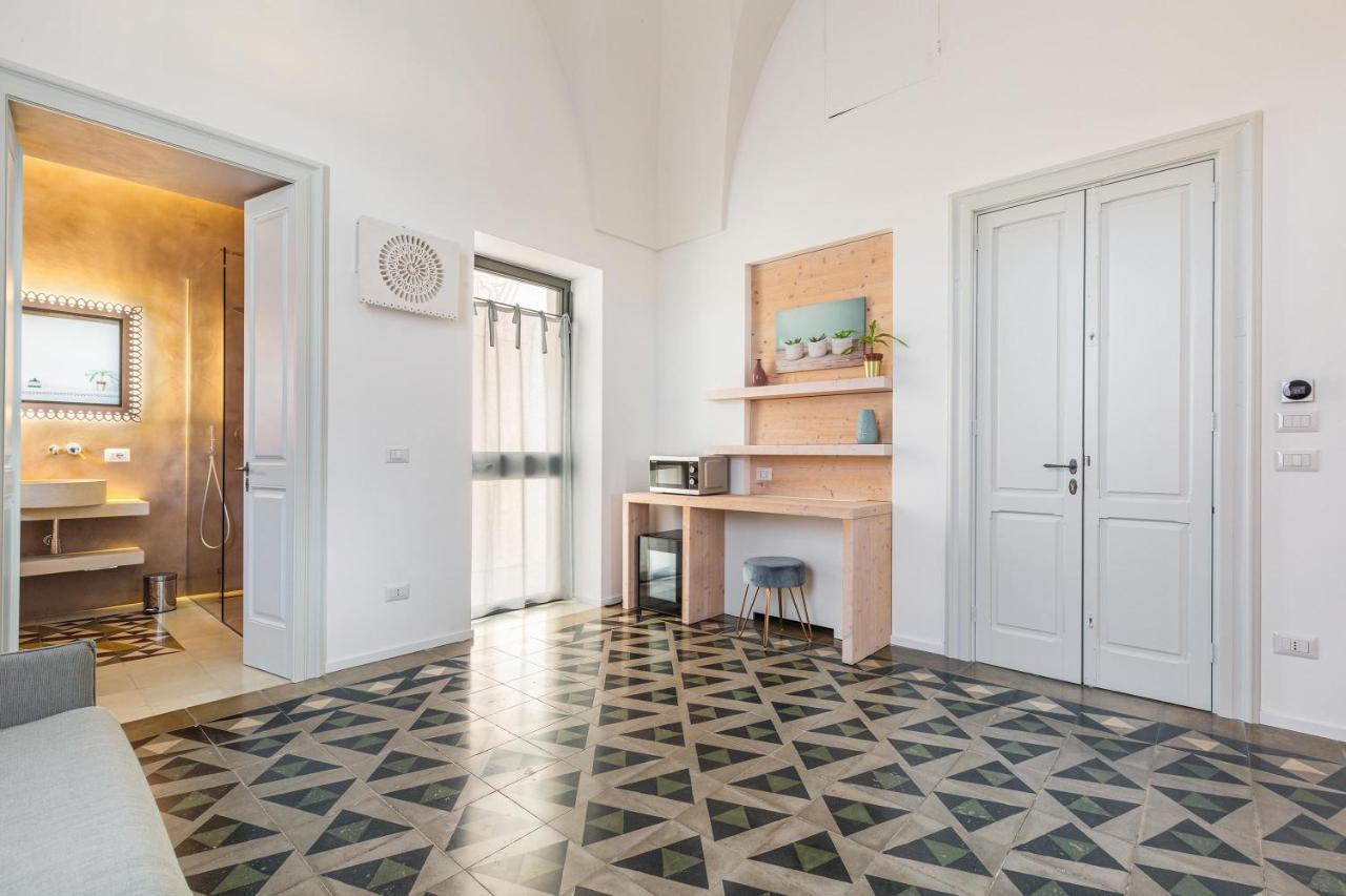 B&B Palazzo Flora Collepasso Esterno foto
